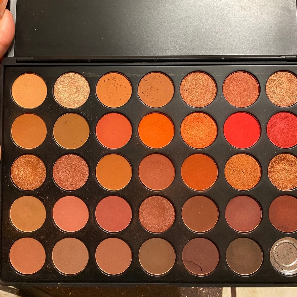 35O2 pallet